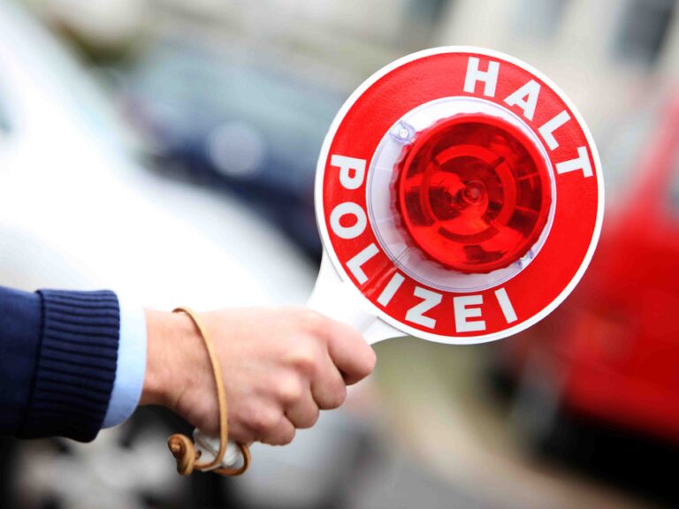 Mehrere Einsätze mit Widerstand gegen Polizeibeamte