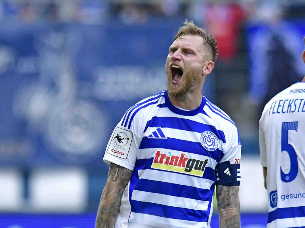 Torschütze zum 1:0 - Ali Hahn (MSV) schreit seine Freude über den erzielten Führungstreffer raus