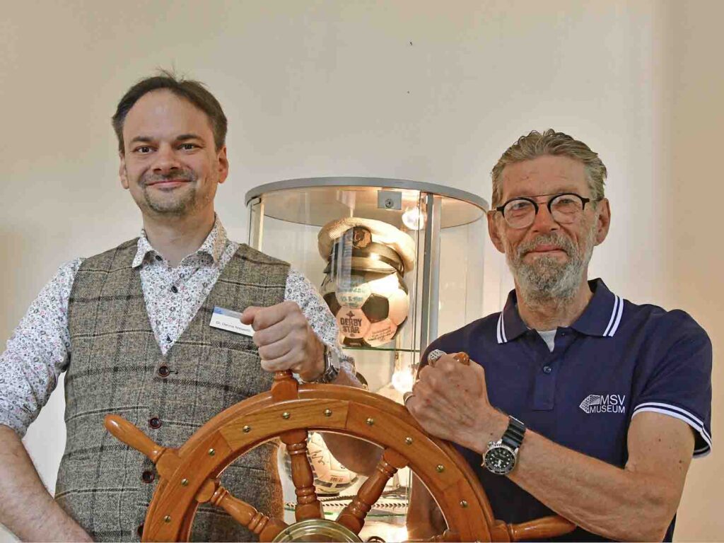 Erste MSV-Vitrine zur neuen Ausstellung in 2026