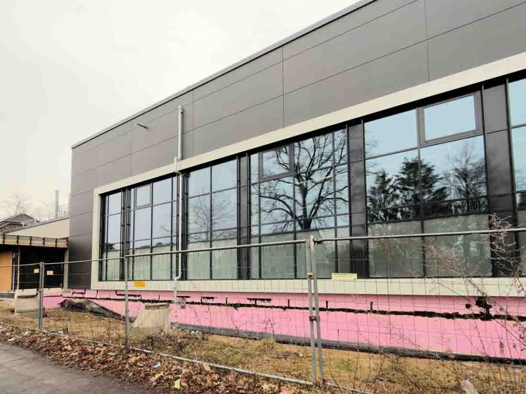Baustelle Hallenbad-Süd in DU-Großenbaum