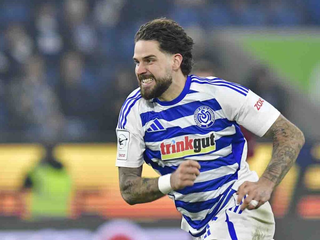 Spektakuläre Aufholjagd in der schauinsland-reisen-Arena: MSV Duisburg schlägt Saarbrücken mit 4:2 Lex-Tyger Lobinger ( MSV Duisburg )