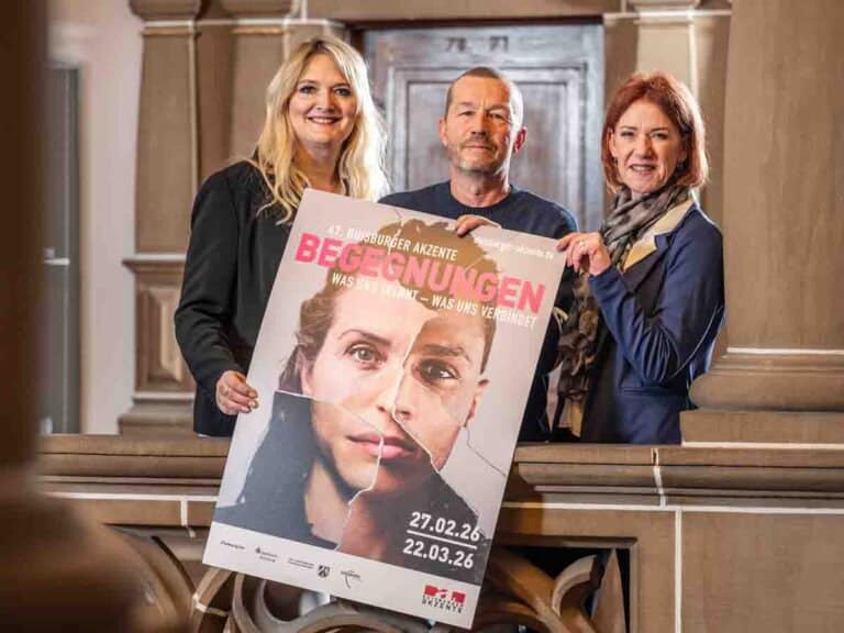 47. Duisburger Akzente: „Begegnungen – was uns trennt, was uns verbindet“ Akzente-Plakat 2026