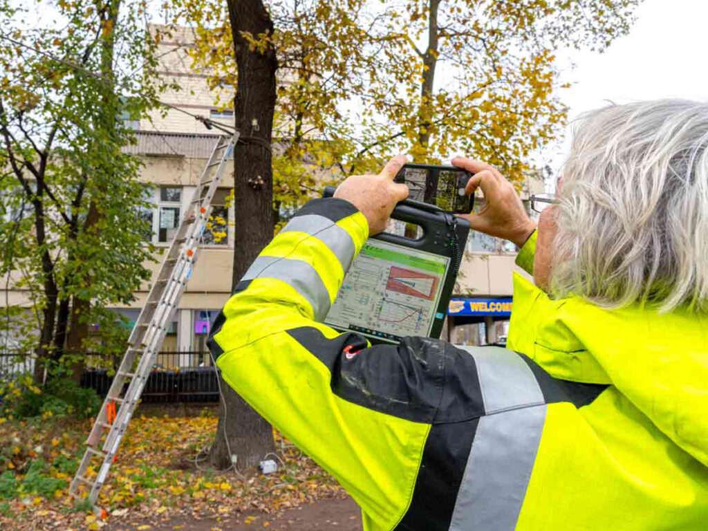 Zuglastprüfung gibt Auskunft über die Verkehrsicherheit kranker Bäume