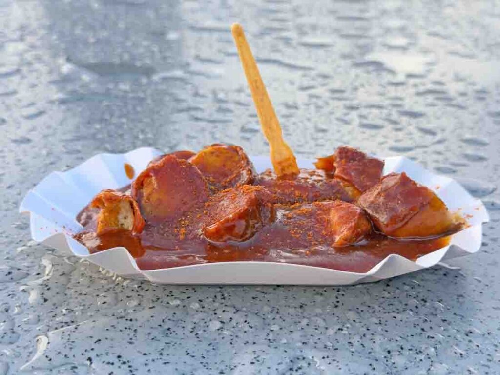 Currywurst im Ruhrgebiet vergleichsweise günstig Currywurst aus Duisburg