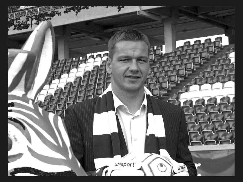 Georg Koch (Torhüter des MSV Duisburg) bei der Vorstellung der Neuzugänge