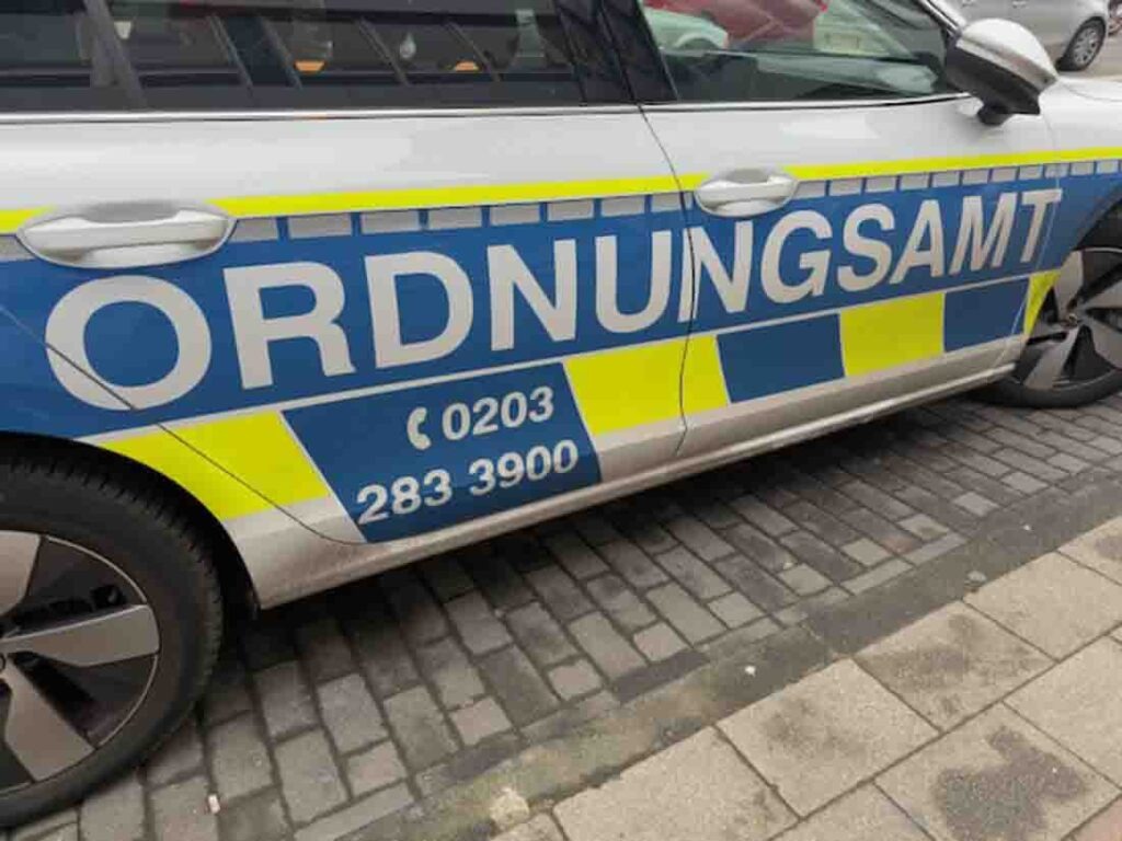 Einsatzfahrzeug des Duisburger Bürger- und Ordnungsamtes (Symbolbild)