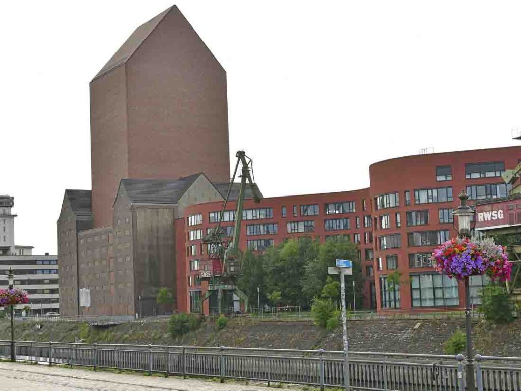Stadtarchiv Duisburg im Innenhafen