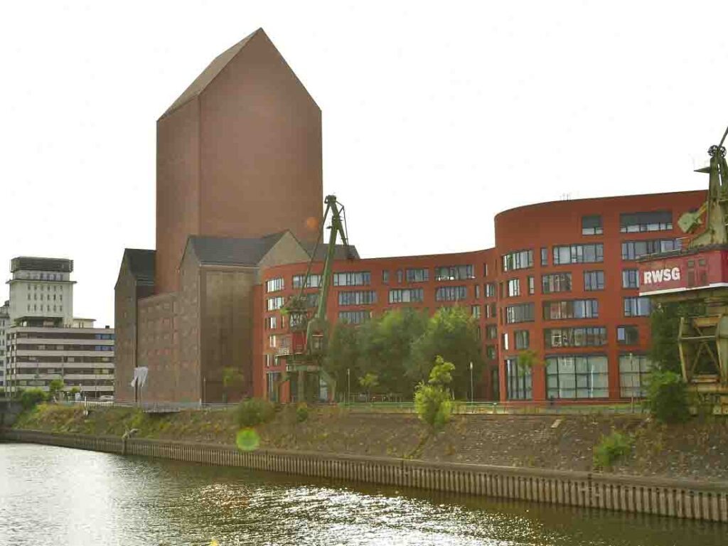 Duisburger Archive beteiligen sich am „Tag der Archive“ Stadtarchiv Duisburg im Innenhafen
