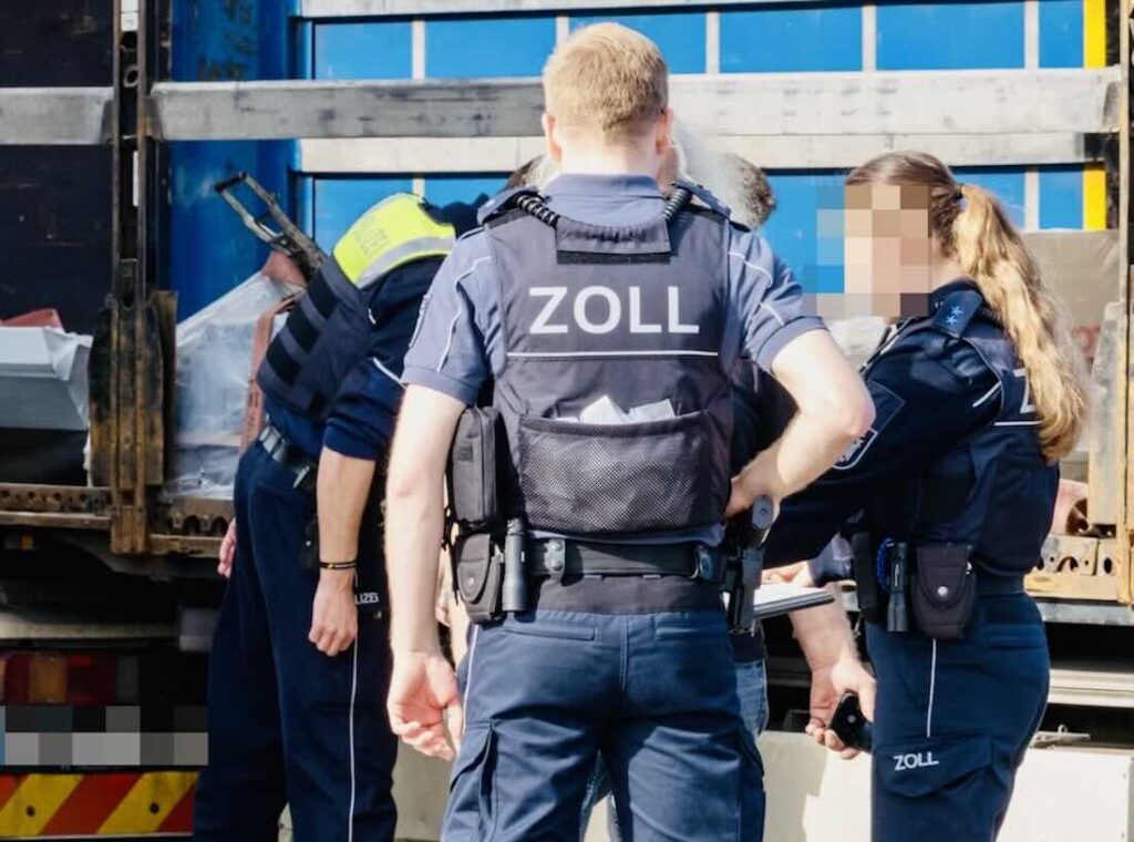 Zollbeamten im Einsatz