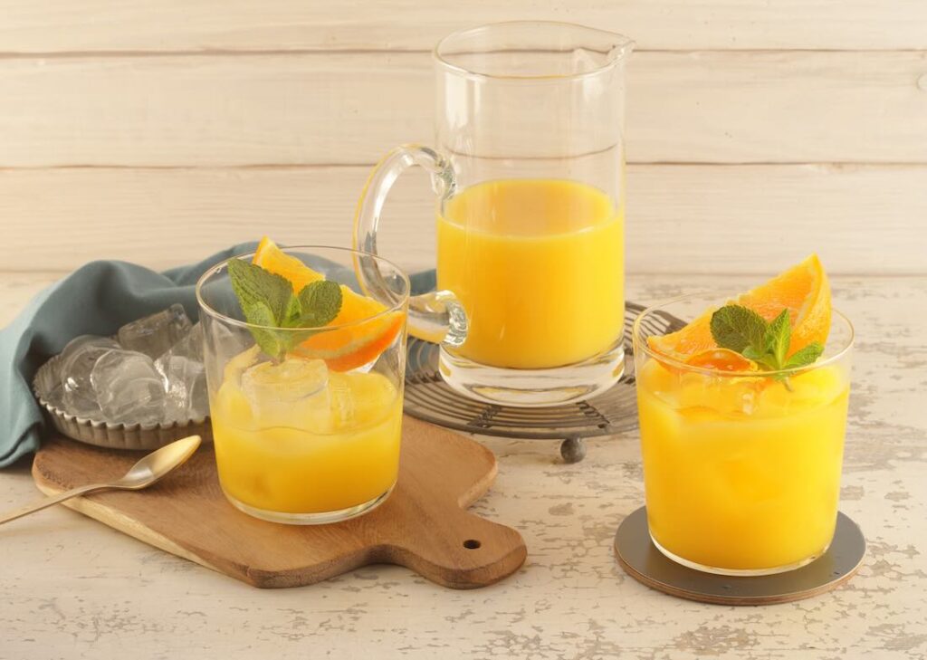 Verbrauch von Fruchtsaft sinkt, Gemüsesaft legt zu Foto KI-generiert