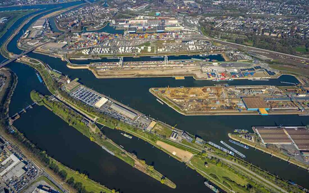 duisport treibt die Digitalisierung des Systems Wasserstraße voran Luftbild