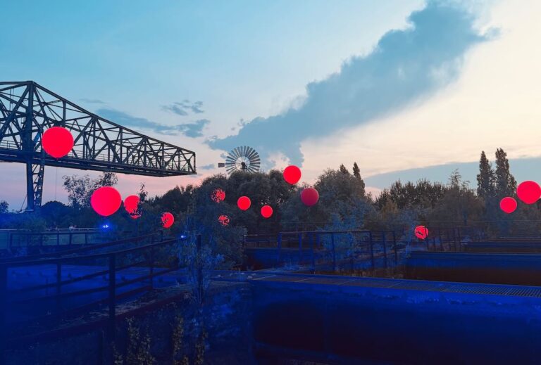 Landschaftspark: ExtraSchicht begeistert trotz Hitze Lichtinstallation