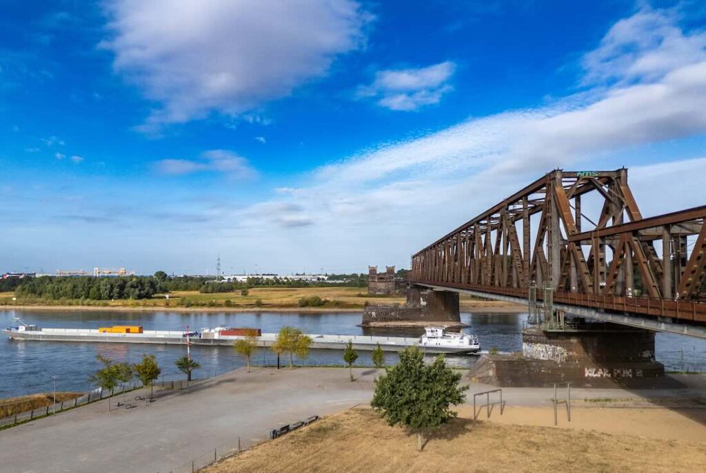 Lieblingsorte der Duisburgerinnen und Duisburger gesucht Blick auf den Rhein