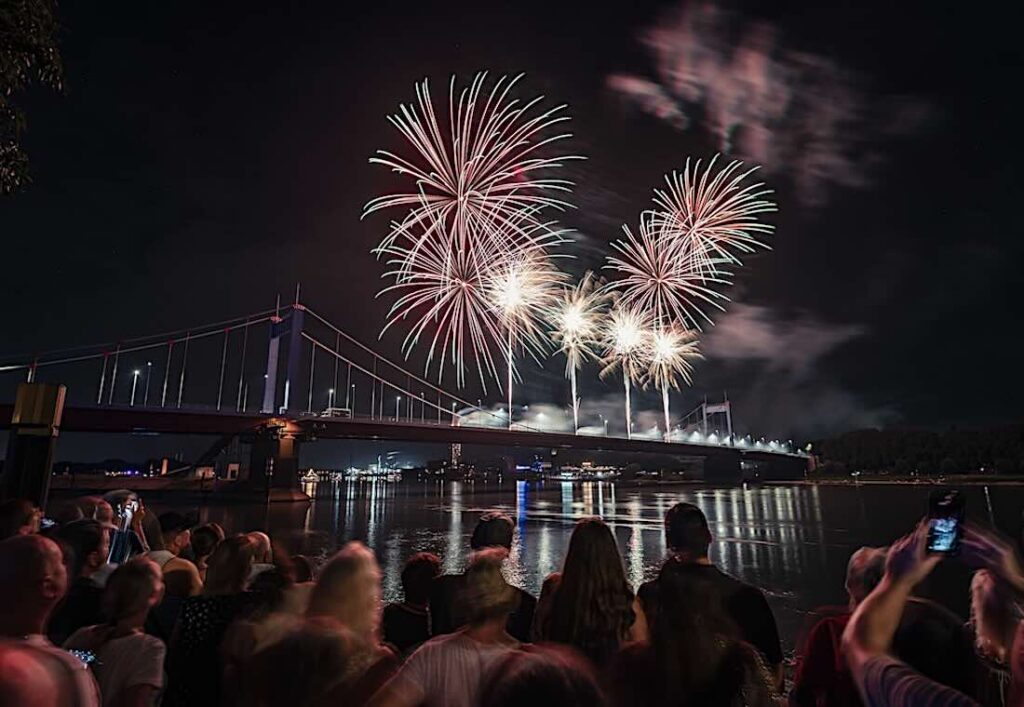 Ruhrort in Flammen