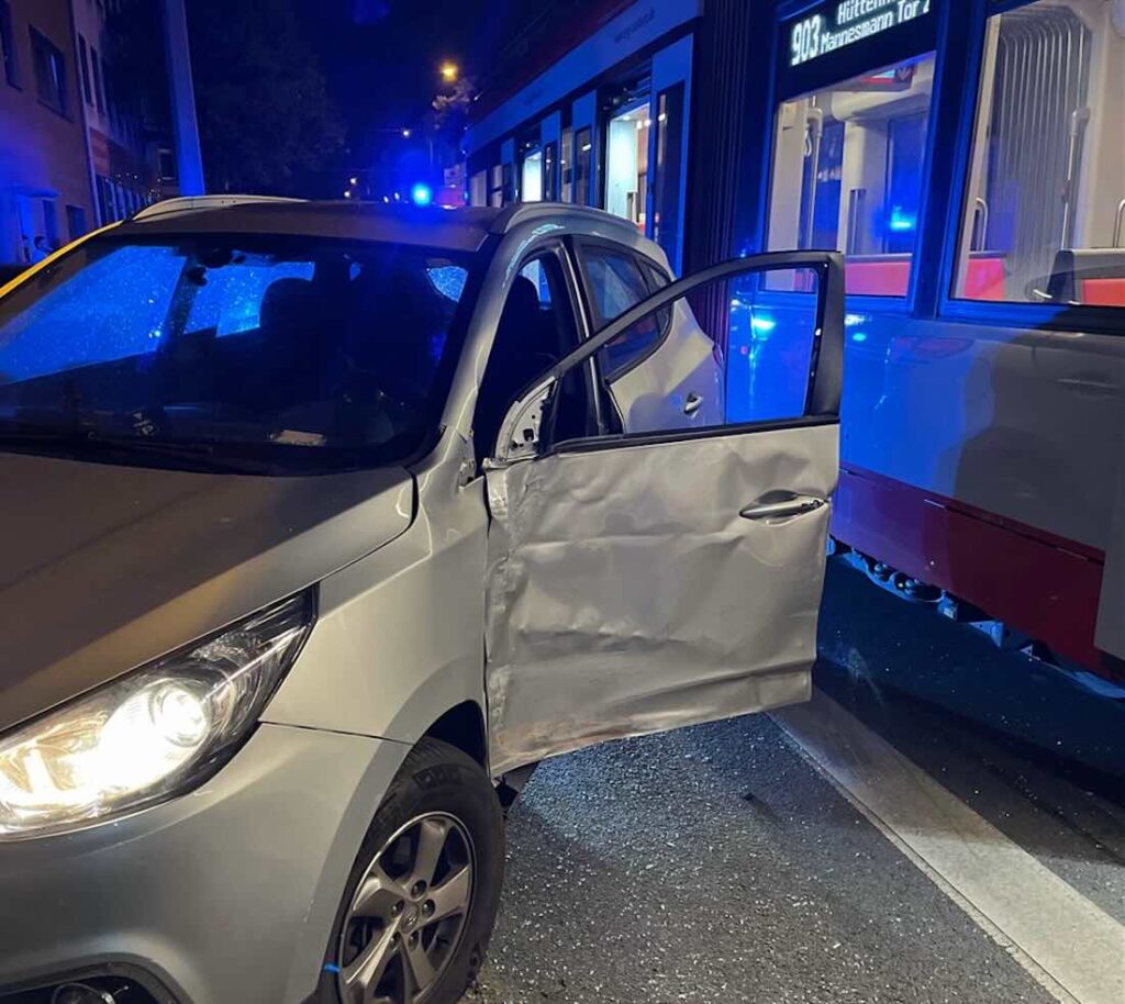 Hochfeld: Mit Straßenbahn kollidiert – Ein Verletzter VU