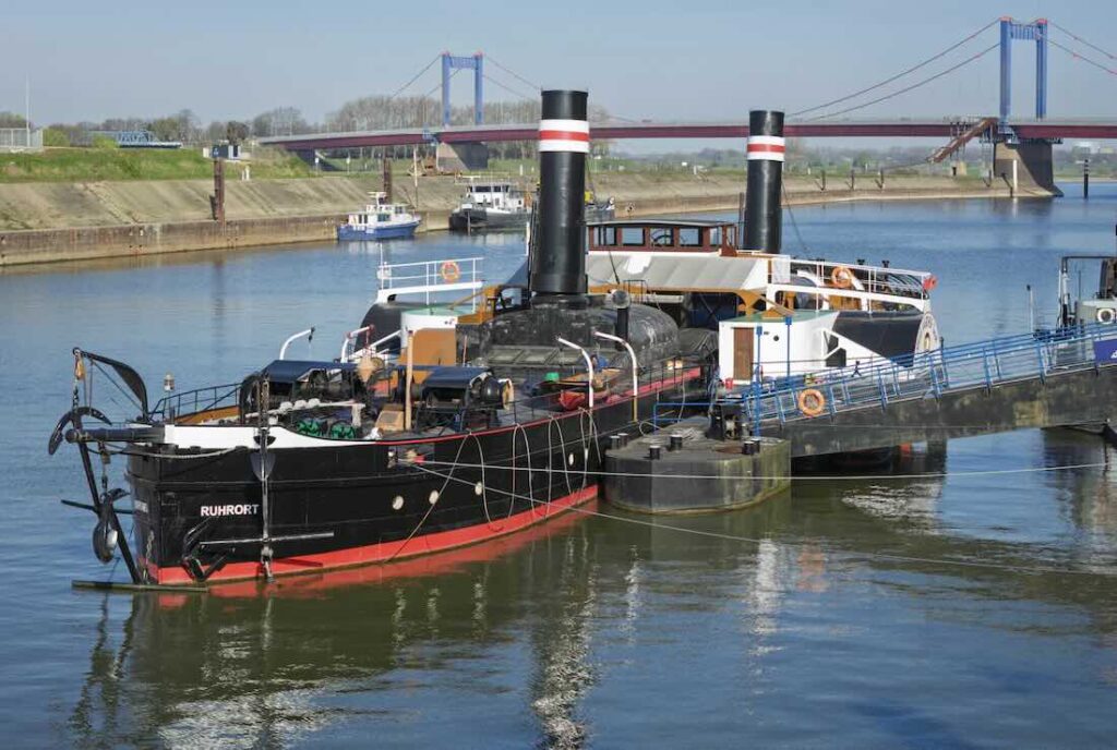 Radschleppdampfer